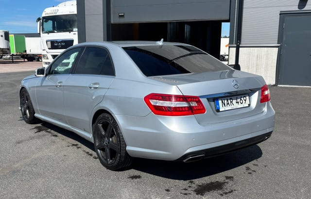 Mercedes-Benz E220 2013 – bild 4