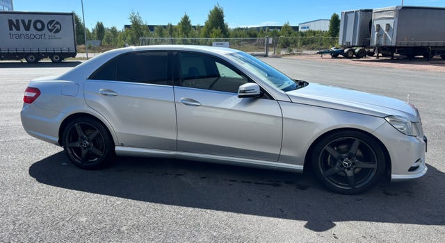 Mercedes-Benz E220 2013 – bild 3