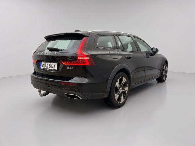 Volvo V60 Cross Country 2020 – bild 4