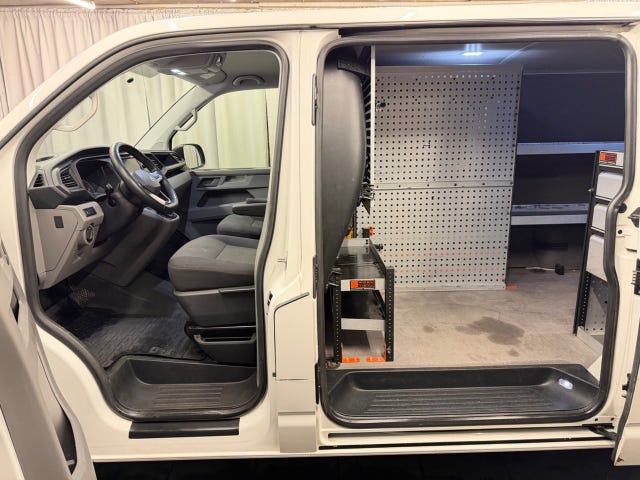 Volkswagen Transporter 2021 – bild 3