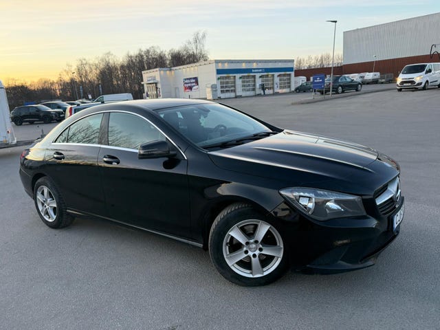 Mercedes-Benz CLA 220 2014