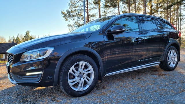 Volvo V60 Cross Country 2017 – bild 2