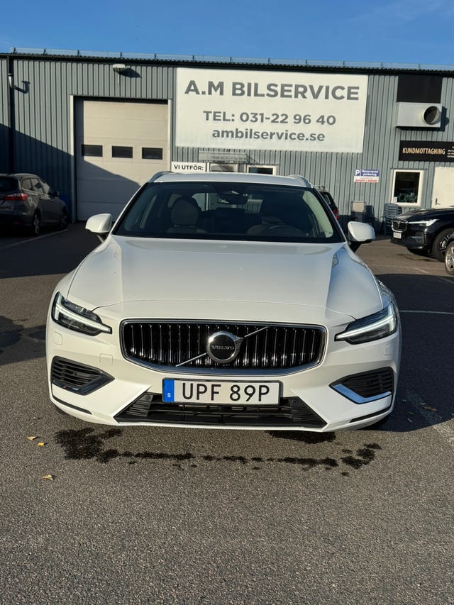 Volvo V60 2023