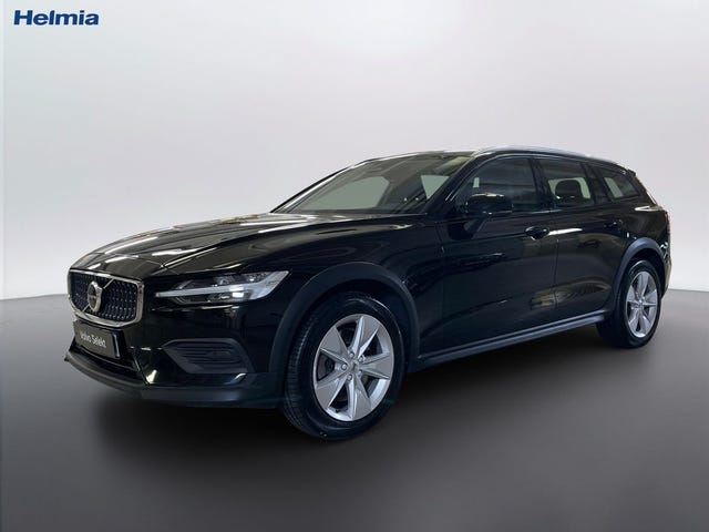 Volvo V60 Cross Country 2023