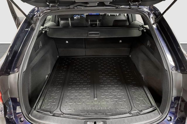 Toyota Corolla 2023 – bild 3