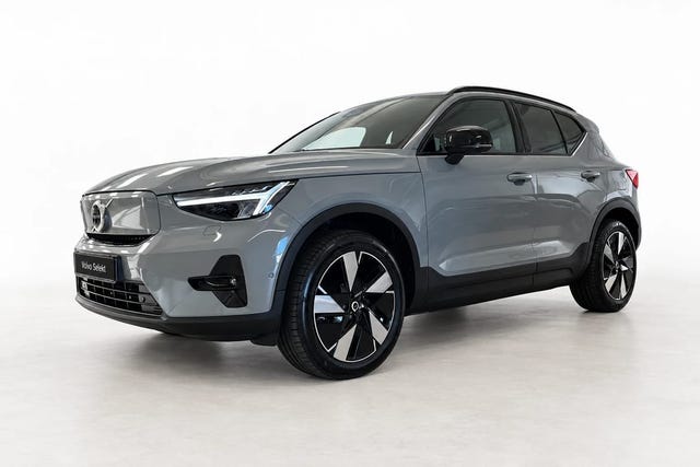Volvo EX40 2025