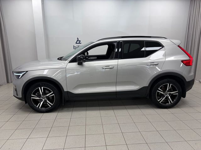 Volvo XC40 2025 – bild 2