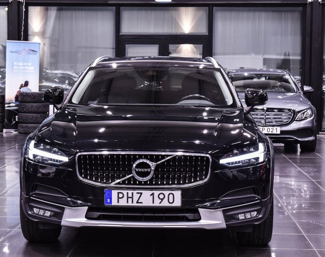 Volvo V90 Cross Country 2017 – bild 4