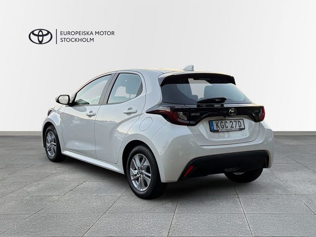 Toyota Yaris 2025 – bild 2