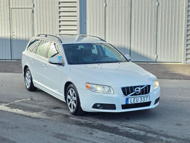 Volvo V70 2011