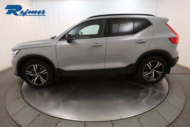 Volvo XC40 2025 – bild 3