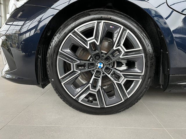 BMW 530e 2026 – bild 4