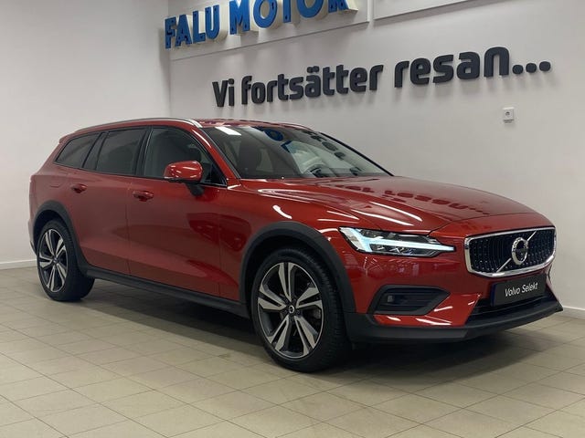 Volvo V60 Cross Country 2022