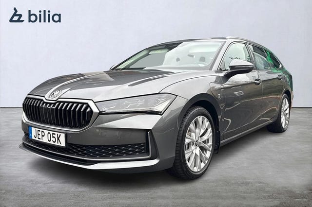 Skoda Superb 2025