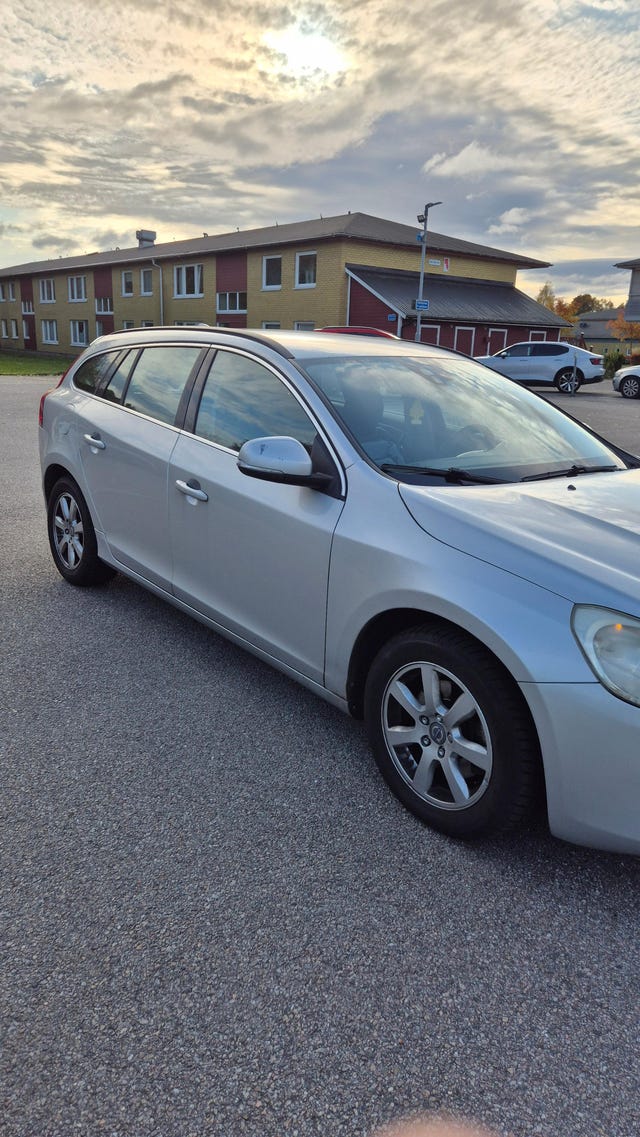 Volvo V60 2011