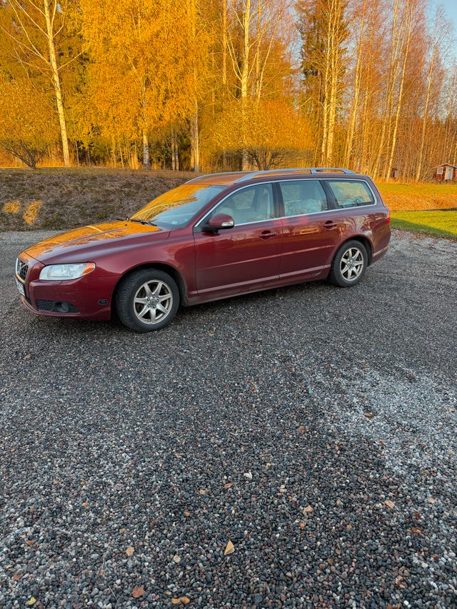 Volvo V70 2011