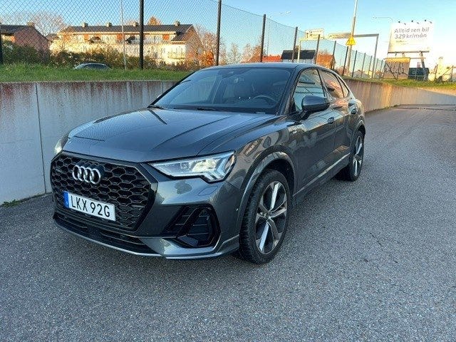 Audi Q3 2021