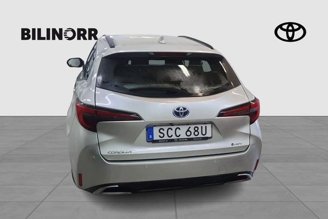 Toyota Corolla 2025 – bild 4