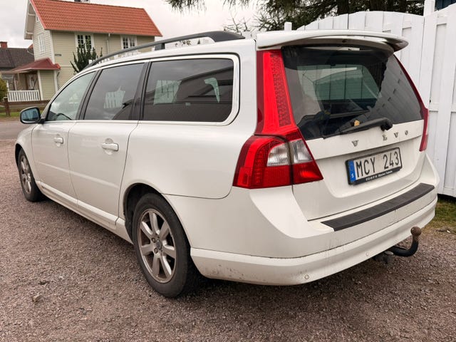 Volvo V70 2012 – bild 2