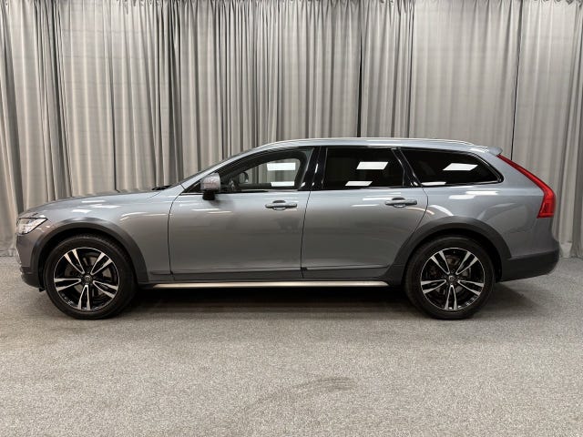 Volvo V90 Cross Country 2018 – bild 2