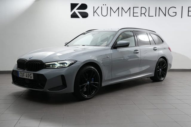 BMW 330e 2024
