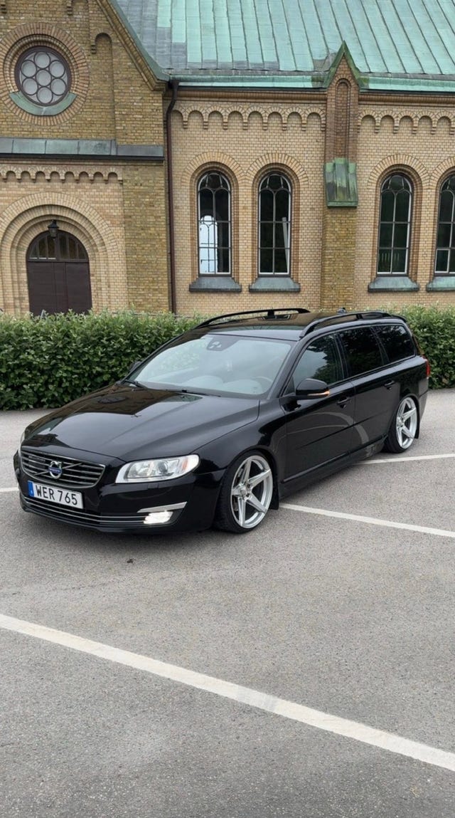 Volvo V70 2016