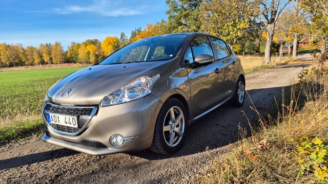 Peugeot 208 2013