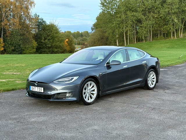 Tesla Model S 2017