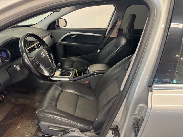 Volvo V70 2011 – bild 4