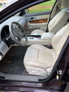 Jaguar XF 2013
