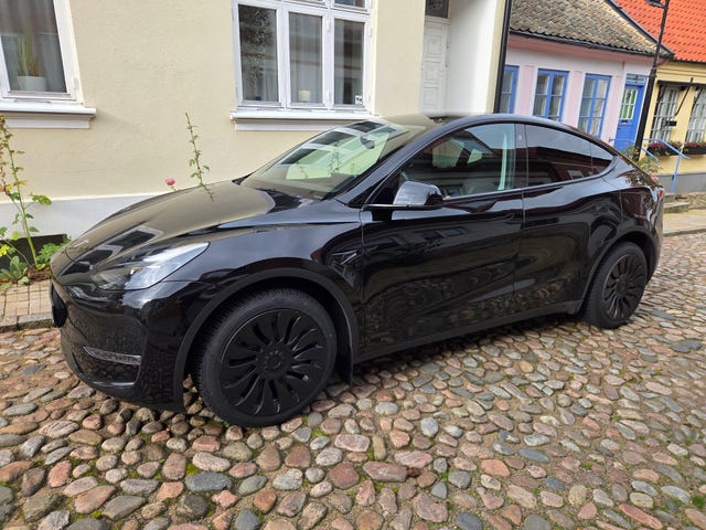 Tesla Model Y 2021