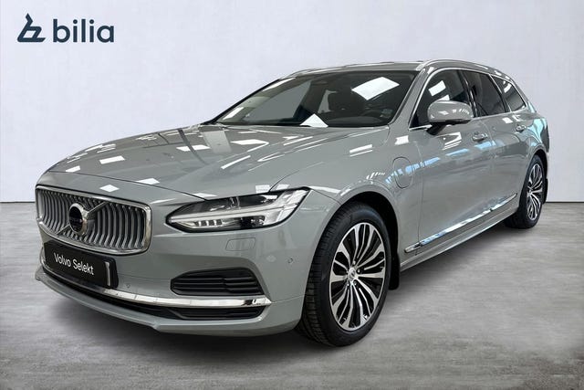 Volvo V90 2025