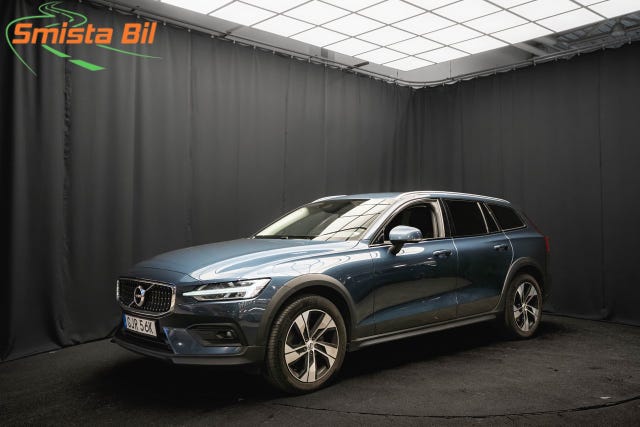 Volvo V60 Cross Country 2022