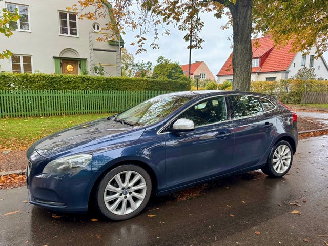 Volvo V40 2014