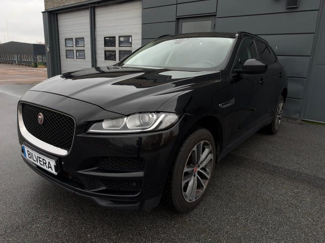 Jaguar F-PACE 2017