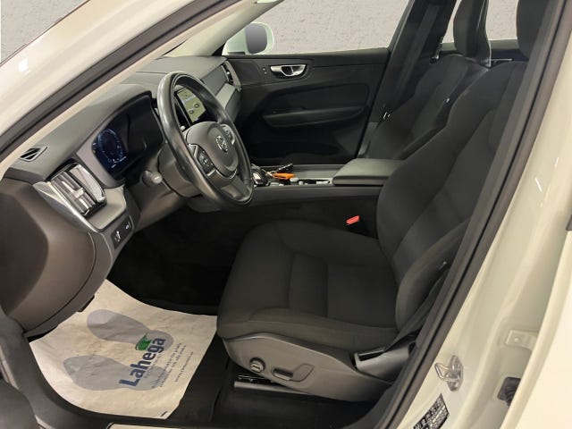 Volvo XC60 2021 – bild 3