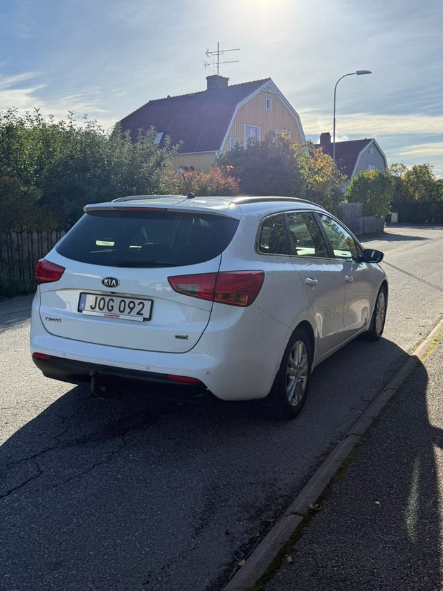 Kia Ceed 2013 – bild 4