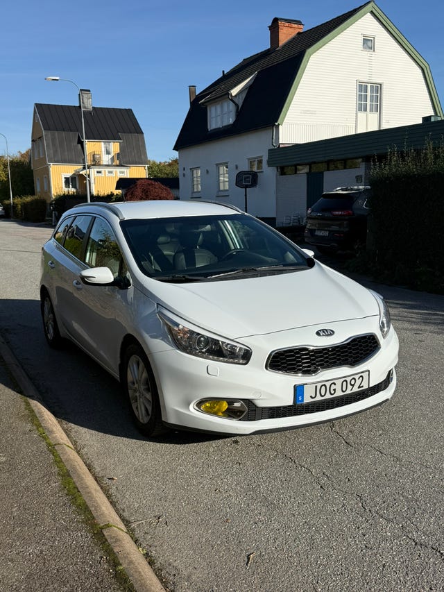 Kia Ceed 2013 – bild 3