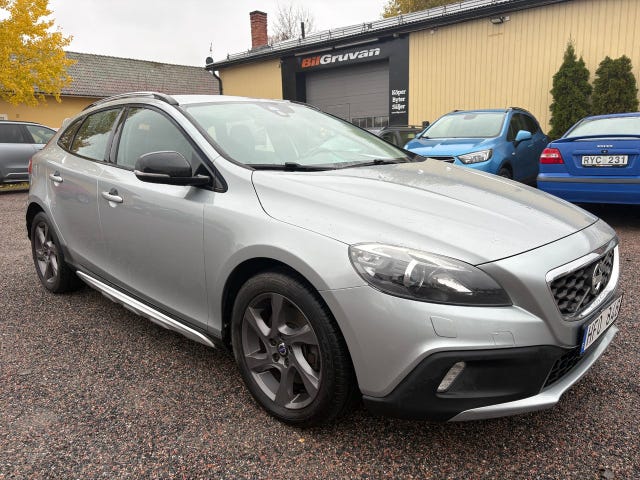 Volvo V40 Cross Country 2014