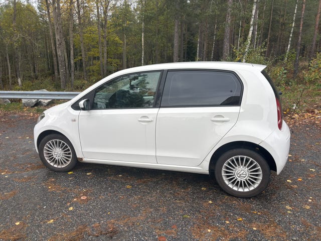 Volkswagen UP! 2015