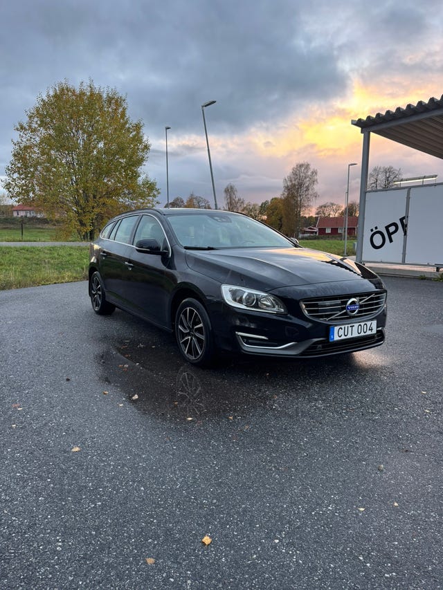 Volvo V60 2015