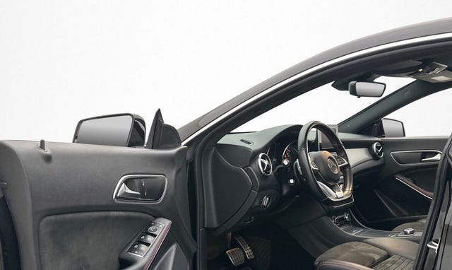 Mercedes-Benz CLA 180 2018 – bild 4
