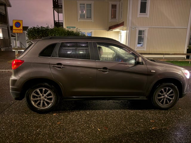 Mitsubishi ASX 2011