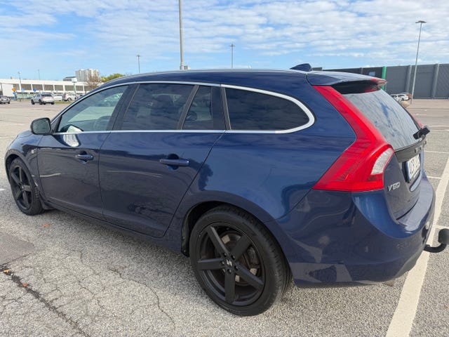 Volvo V60 2012 – bild 2