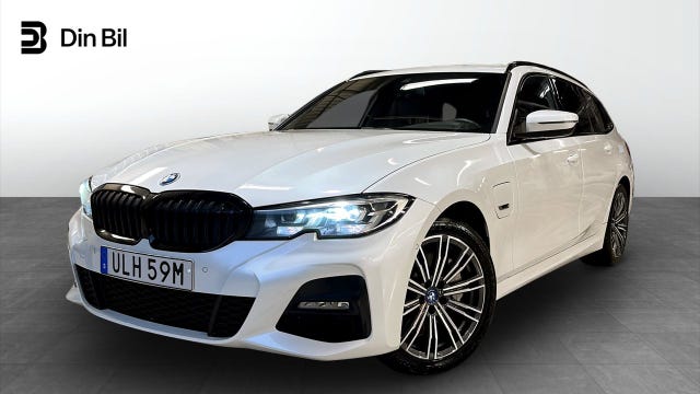 BMW 330e 2022