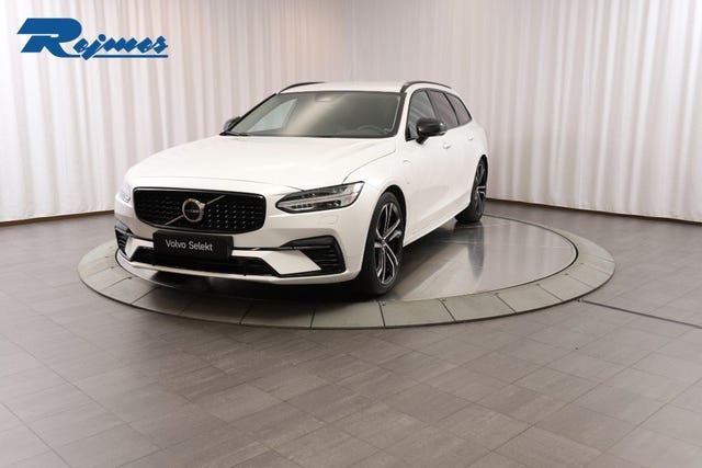 Volvo V90 2024