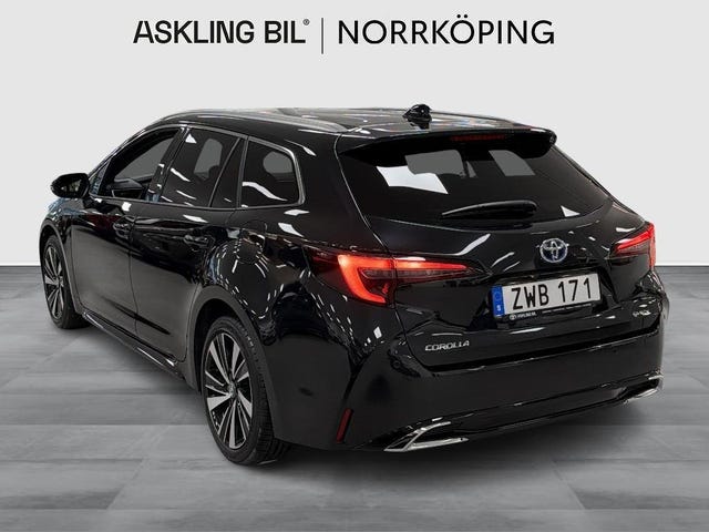 Toyota Corolla 2025 – bild 2