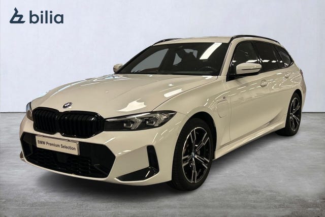 BMW 330e 2024