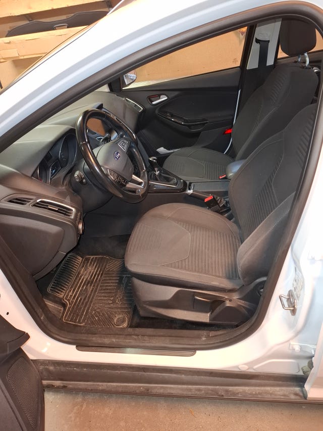 Ford Focus 2017 – bild 3