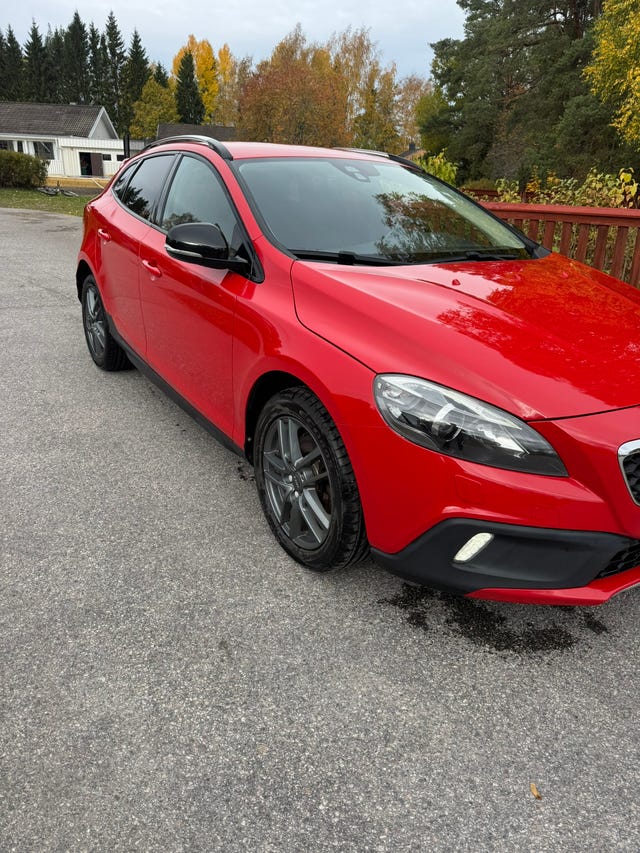 Volvo V40 Cross Country 2016